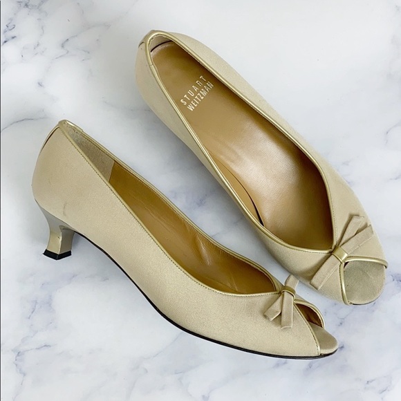 gold peep toe kitten heels